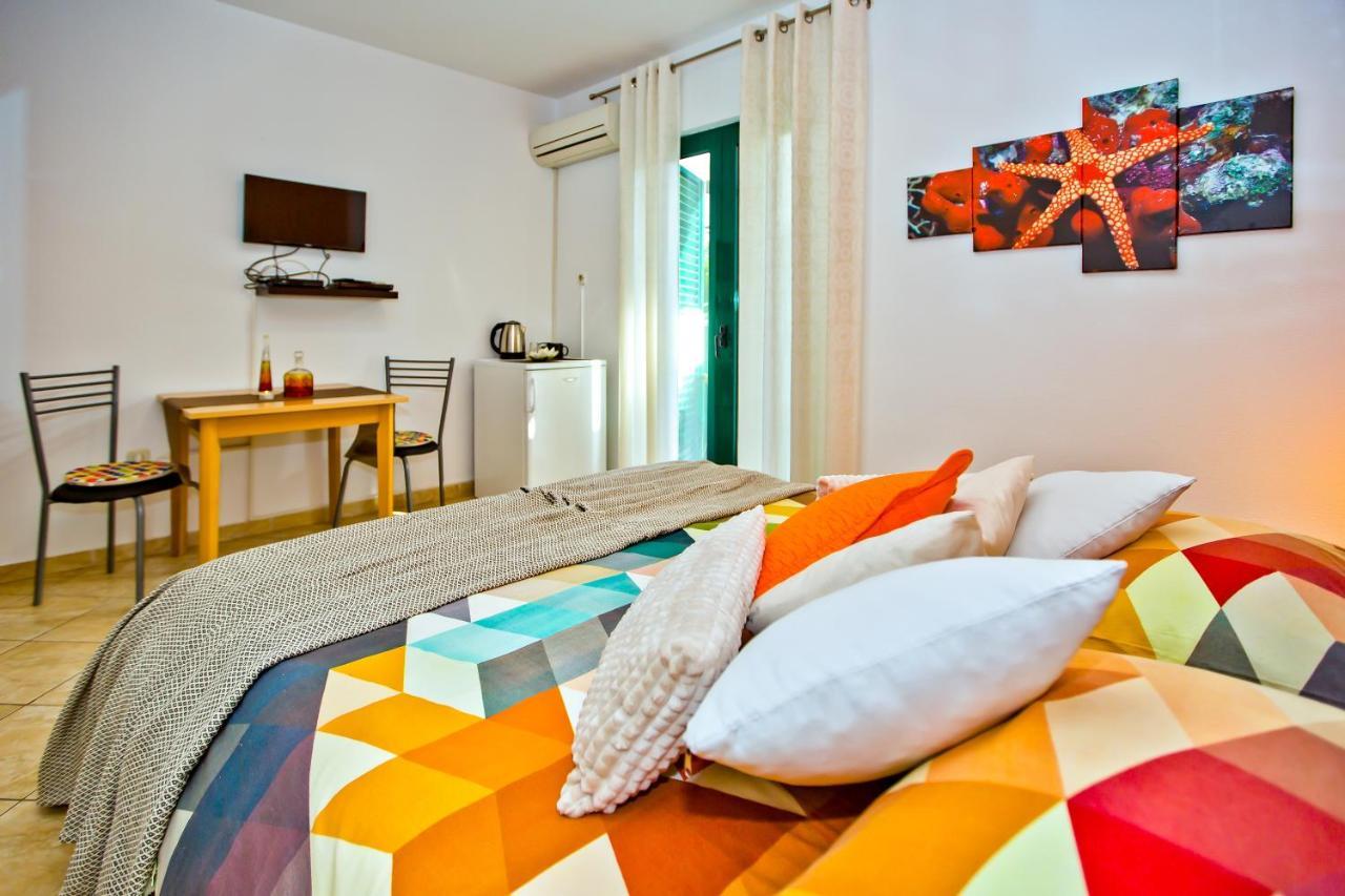Softic Hvar Aparthotel *