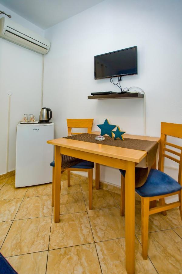 Softic Hvar Aparthotel